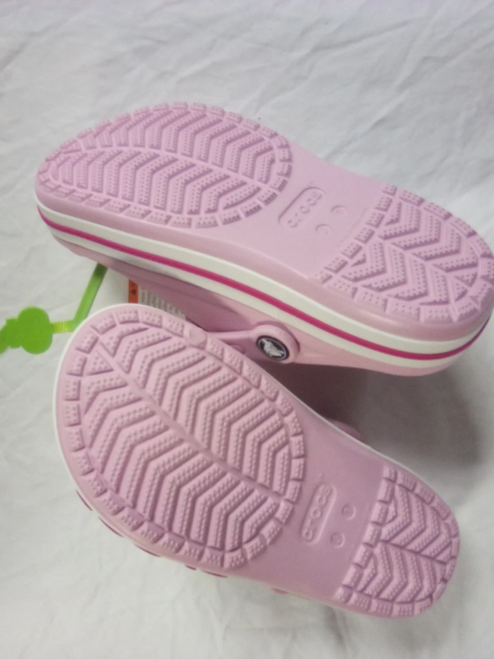 CROCS Kids Classic Clog in Light Pink